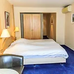 Hotel Pacific