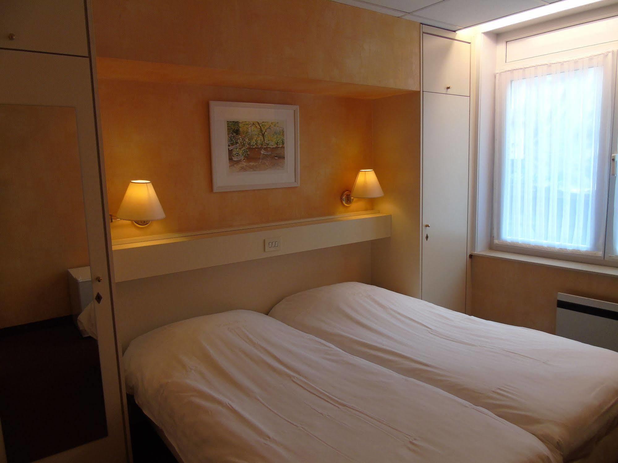Pacific 3*